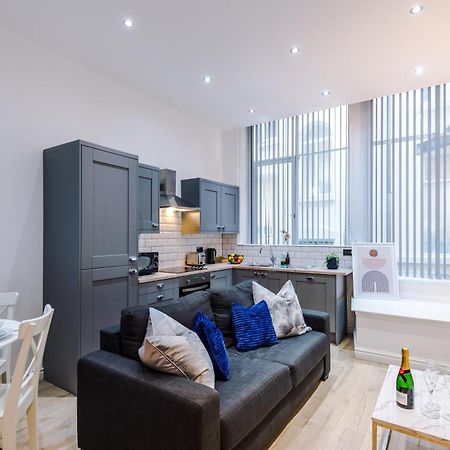 Modern 2-Bedroom Apt In The Heart Of City Centre Liverpool Exterior photo