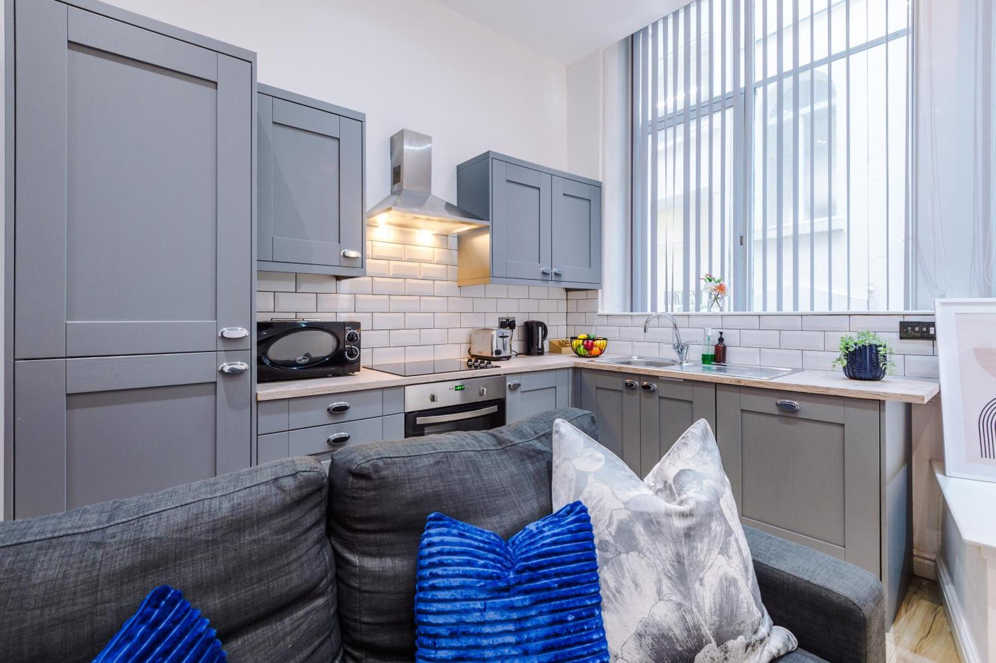 Modern 2-Bedroom Apt In The Heart Of City Centre Liverpool Exterior photo