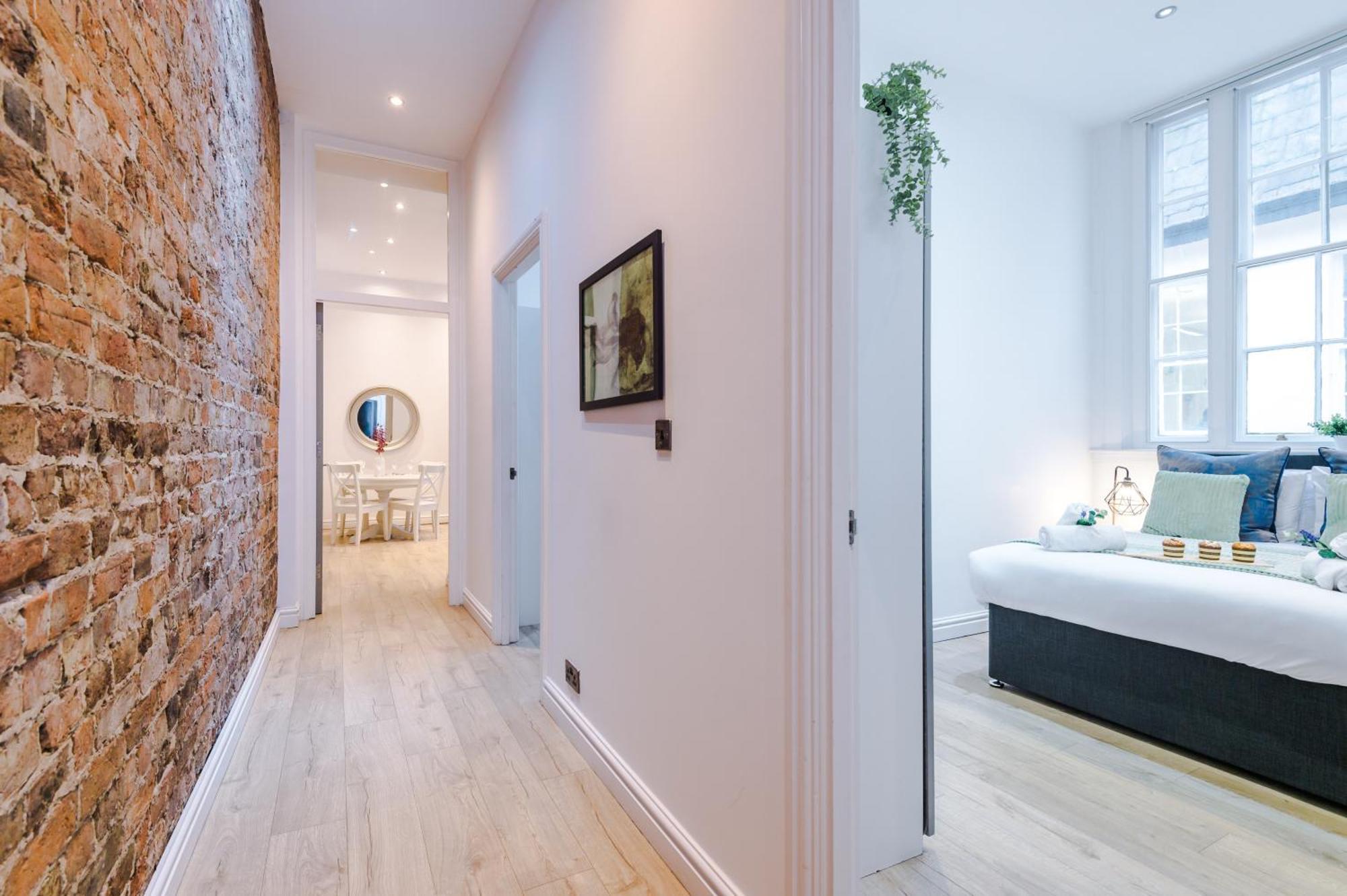 Modern 2-Bedroom Apt In The Heart Of City Centre Liverpool Exterior photo